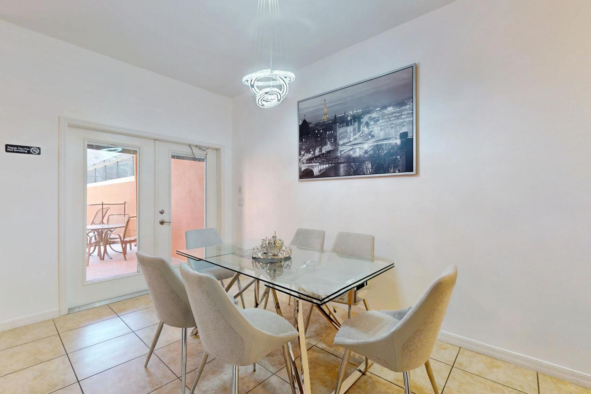 Holiday home 4 Bed 3 Bath Vacation In *