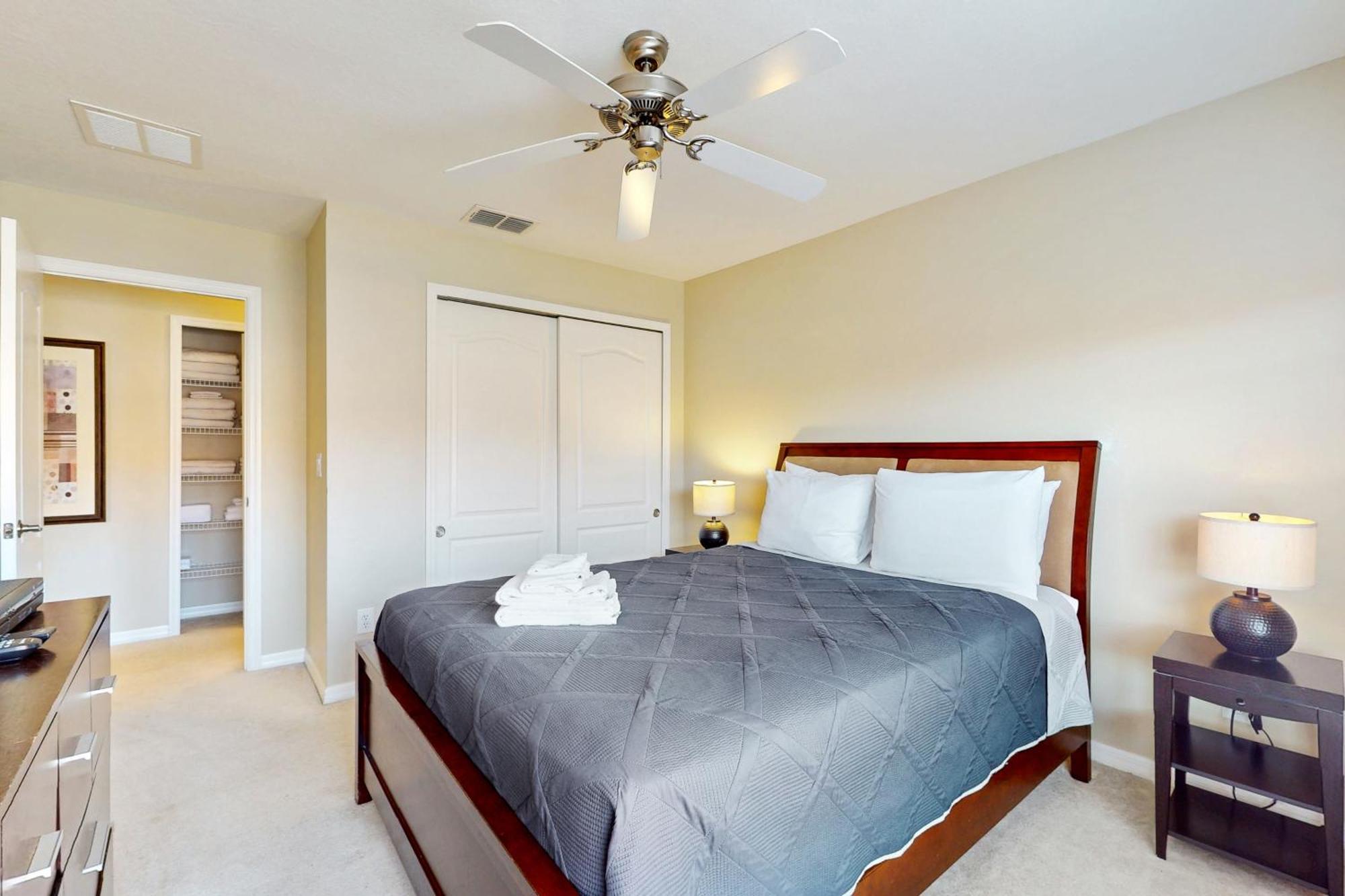 4 Bed 3 Bath Vacation In Holiday home Kissimmee