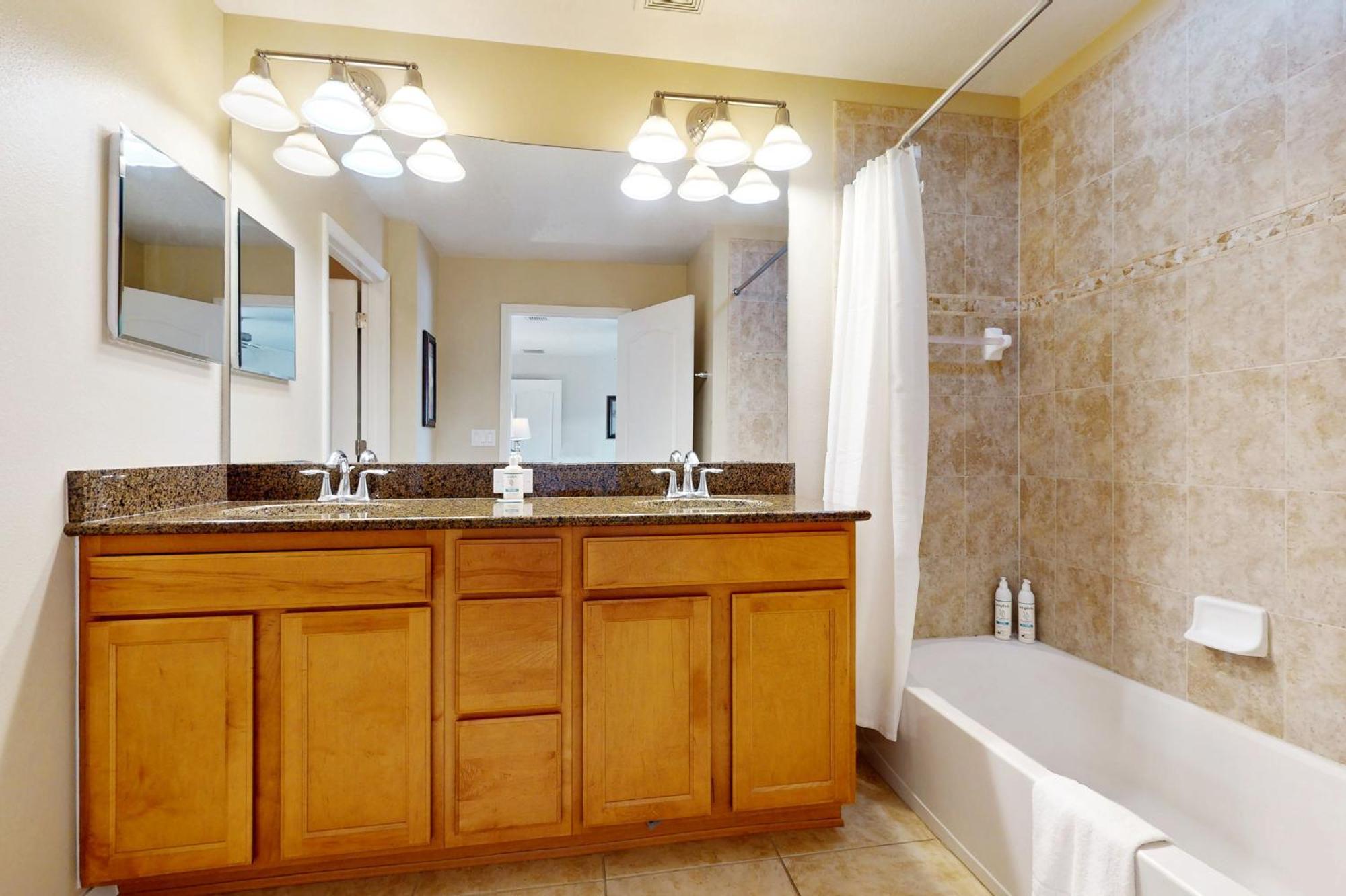 4 Bed 3 Bath Vacation In Holiday home Kissimmee